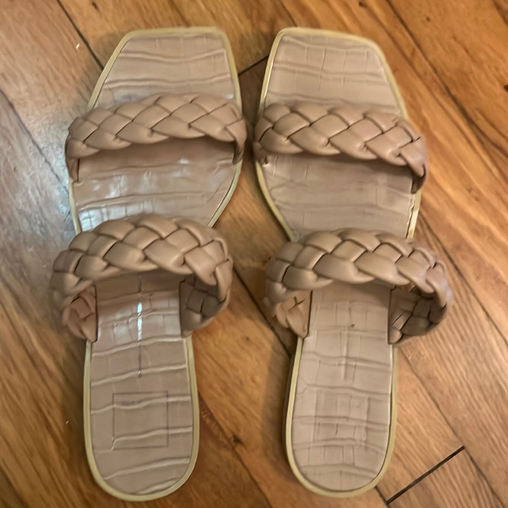 Dolce Vita sandal